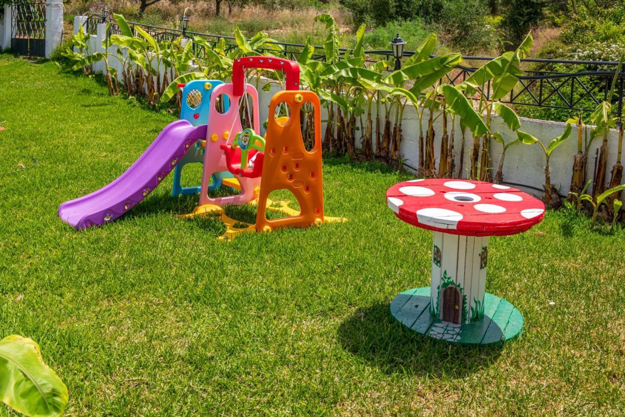 Jovanna Studios In The Nature With Pool! 莫斯塔 外观 照片
