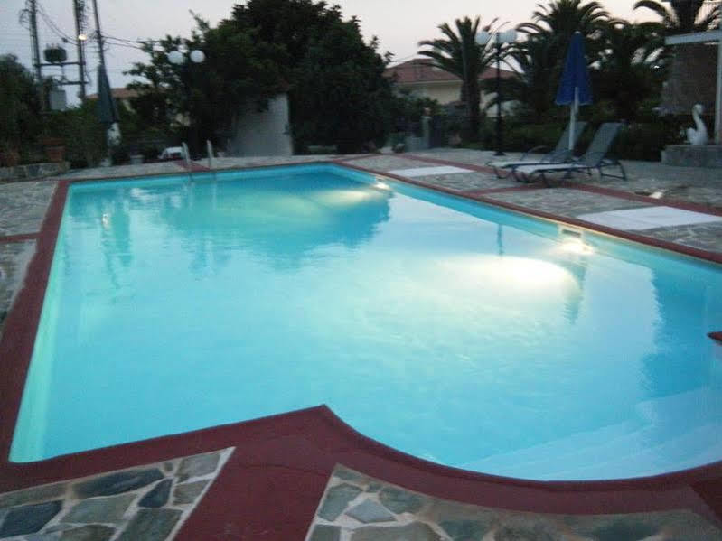 Jovanna Studios In The Nature With Pool! 莫斯塔 外观 照片